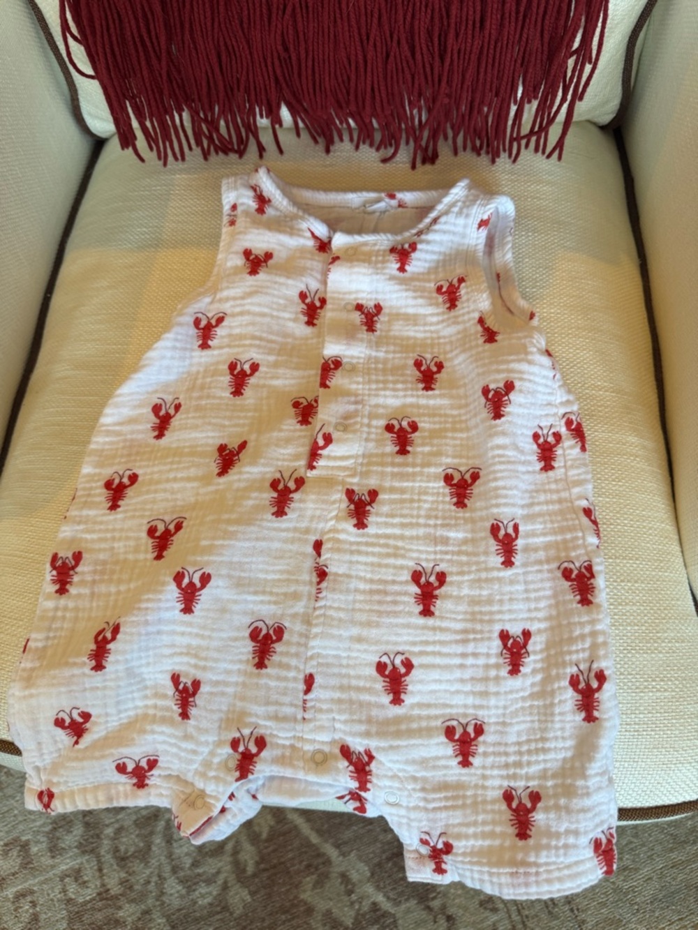Angel Dear White Muslin Baby Romper with Red Lobster Print, 12-18 mo